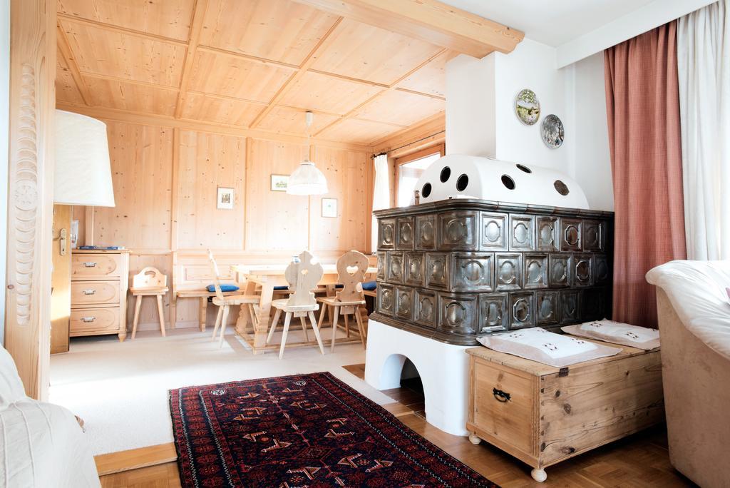 Haus Fink Apartment อินส์บรุค ภายนอก รูปภาพ